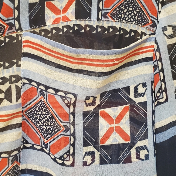 Farm Rio High Low Printed Button Down - Picture 5 of 8